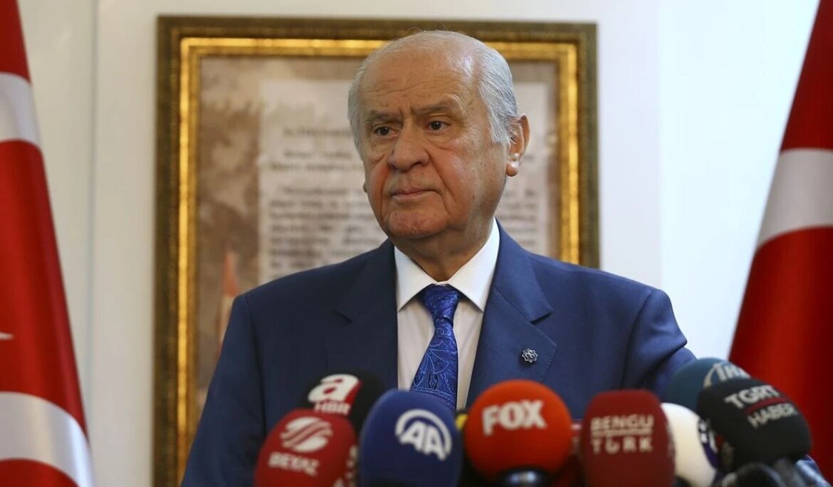 MHP Lideri Bahçeli: Ekonomimiz güvende, kurumlarımız görevinin başındadır ve endişeye de gerek bulunmamaktadır