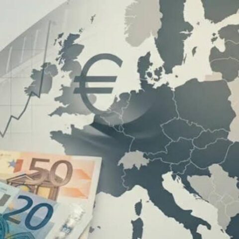 Avrupa Merkez Bankası faizleri sabit tuttu, enerji alarmı