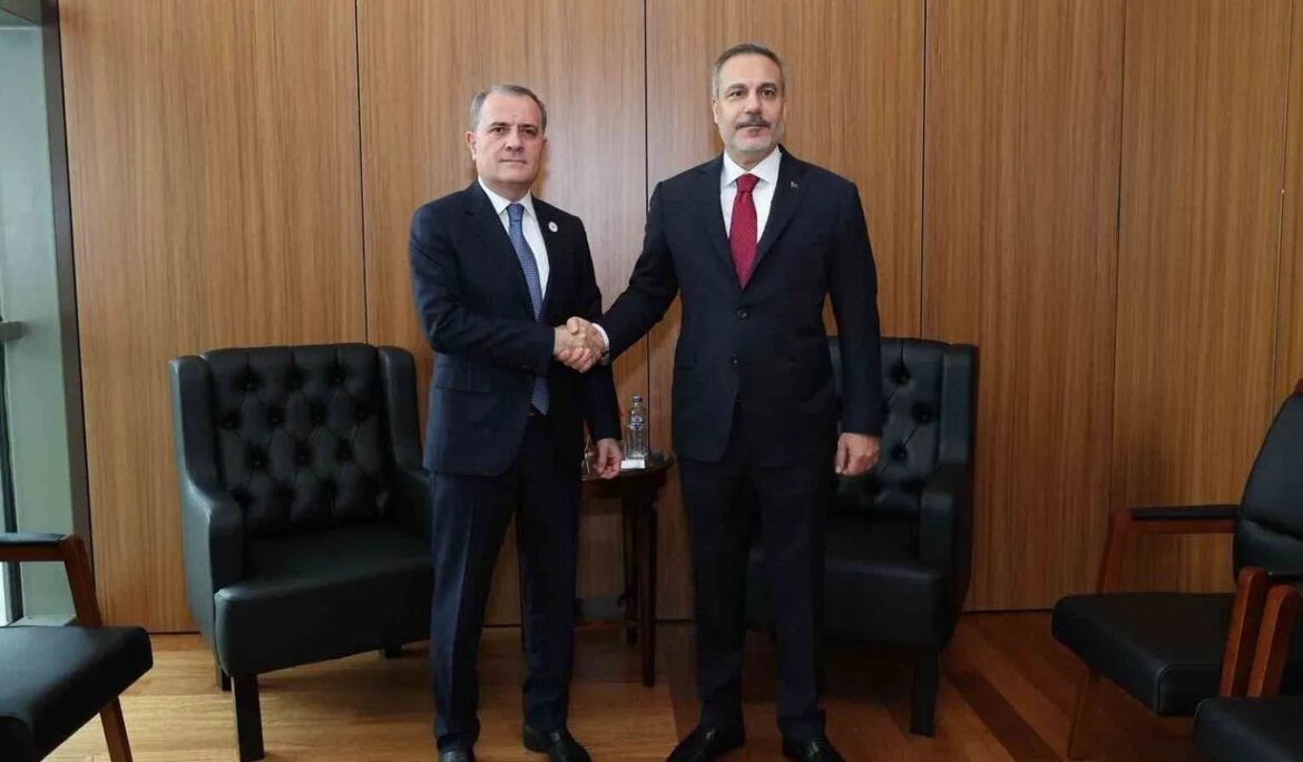 Bakan Fidan, Azerbaycanlı mevkidaşı Bayramov ile görüştü